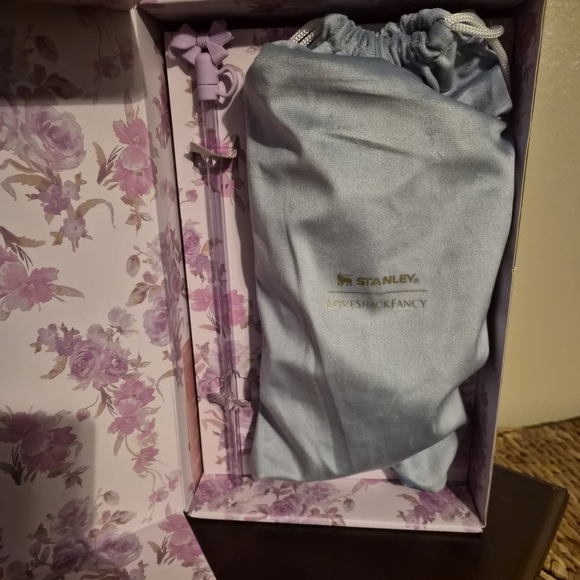 Stanley Lavender and Gold Floral Thermos - Picture 6 of 7